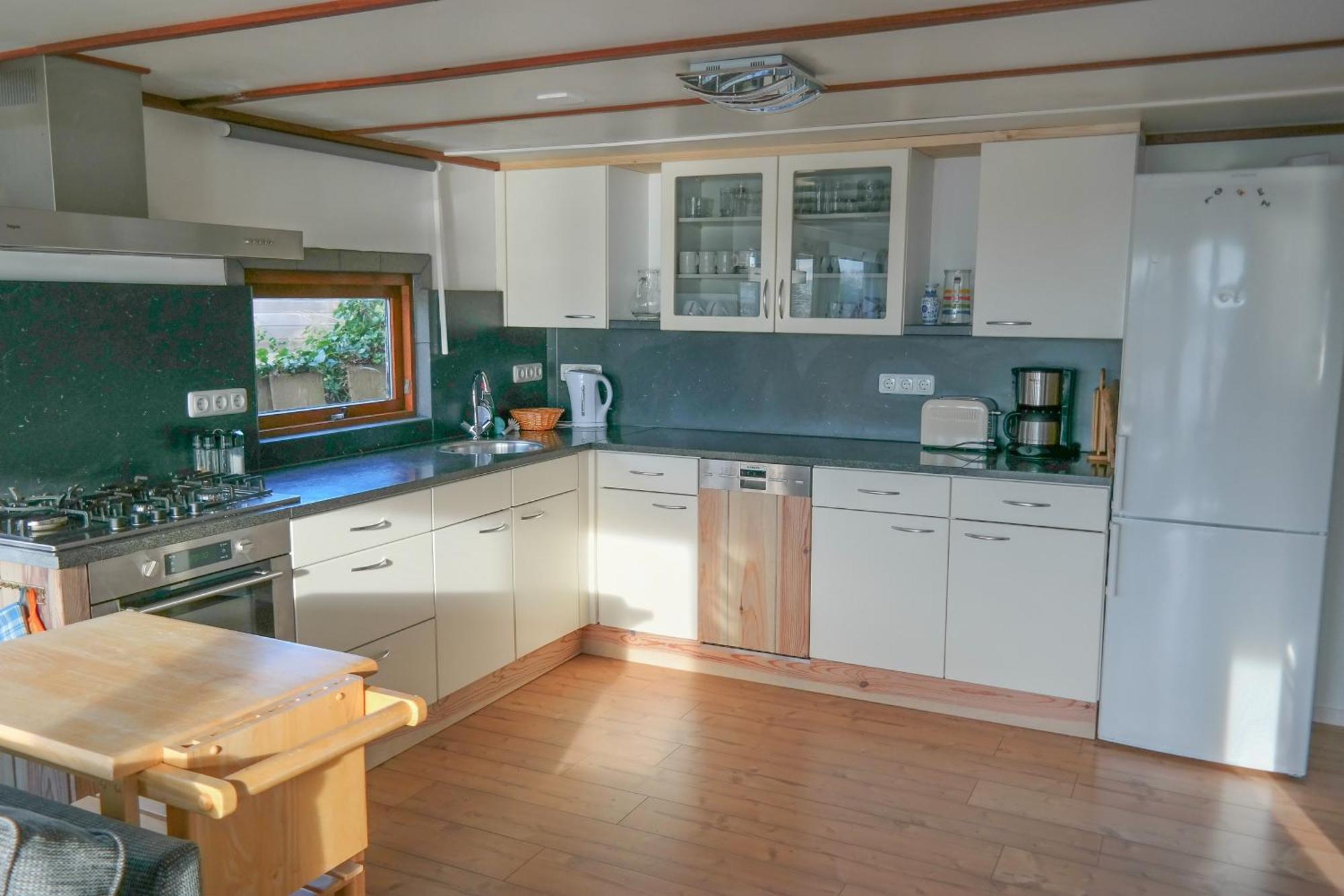 8 Pers House 'Capitein Theis' With Seaside In Front Of The Lauwersmeer Anjum Extérieur photo