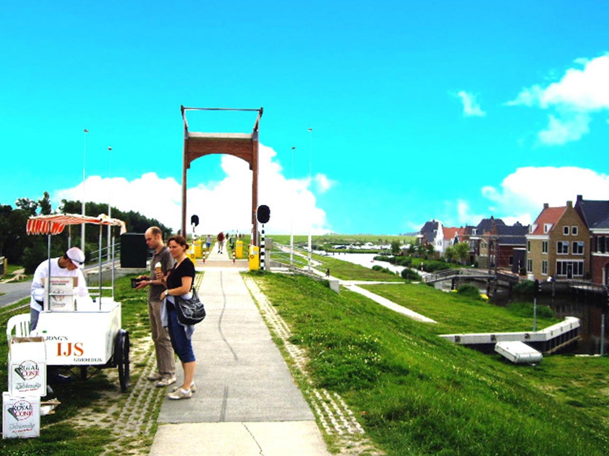 8 Pers House 'Capitein Theis' With Seaside In Front Of The Lauwersmeer Anjum Extérieur photo