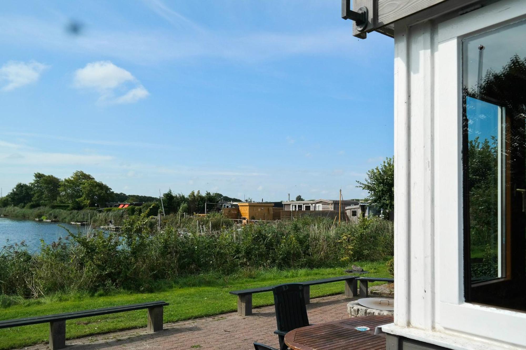 8 Pers House 'Capitein Theis' With Seaside In Front Of The Lauwersmeer Anjum Extérieur photo